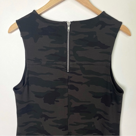 Sanctuary Camo Sleeveless Jumper with Zip Detail Size Large - Picture 5 of 10